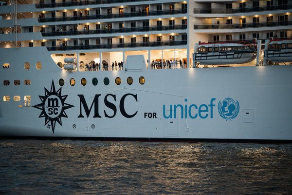 Wat zijn de beste manieren om een stedentrip naar Nederland te plannen zonder veel geld uit te geven?